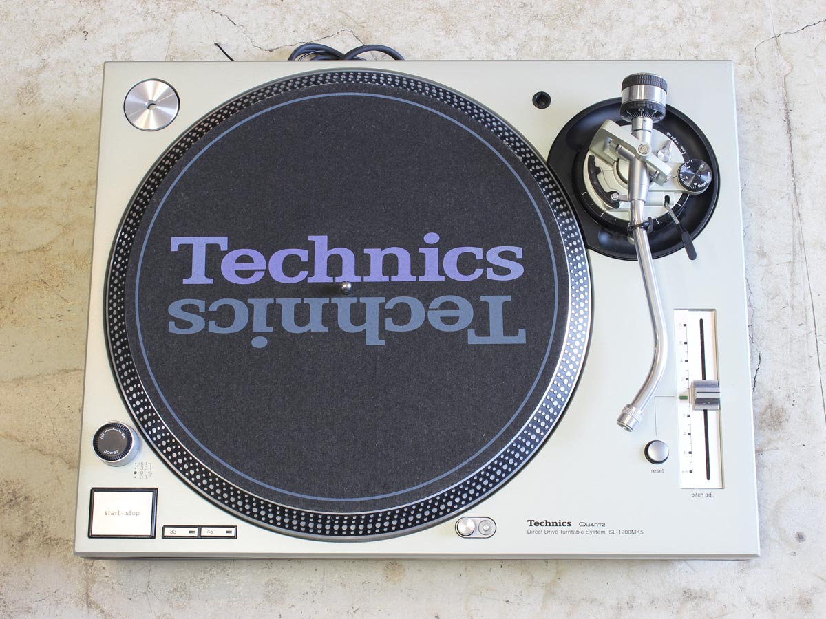 中古DJ機材買取・平塚市】Technics SL-1200Mk5 アナログターンテーブル